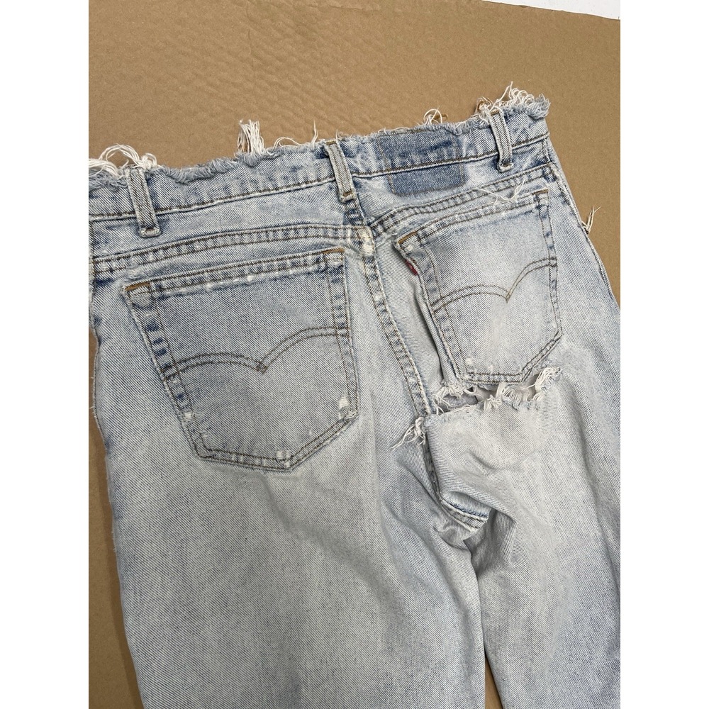 Vintage Levis 550 Jeans Mens 32x36 Blue Y2K classic Tapered Light Wash Classic